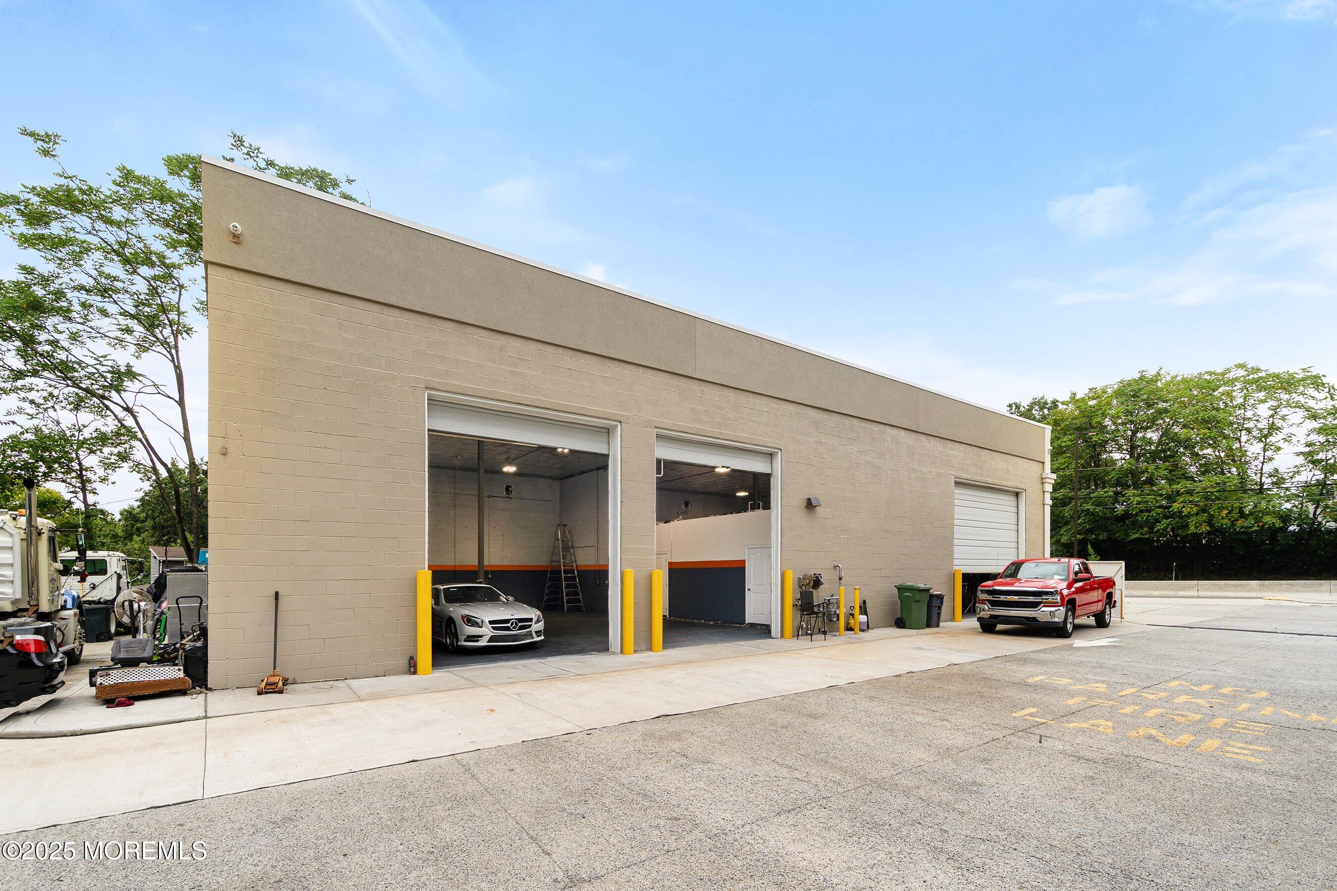 1965 Route 35 Sayreville NJ 08871