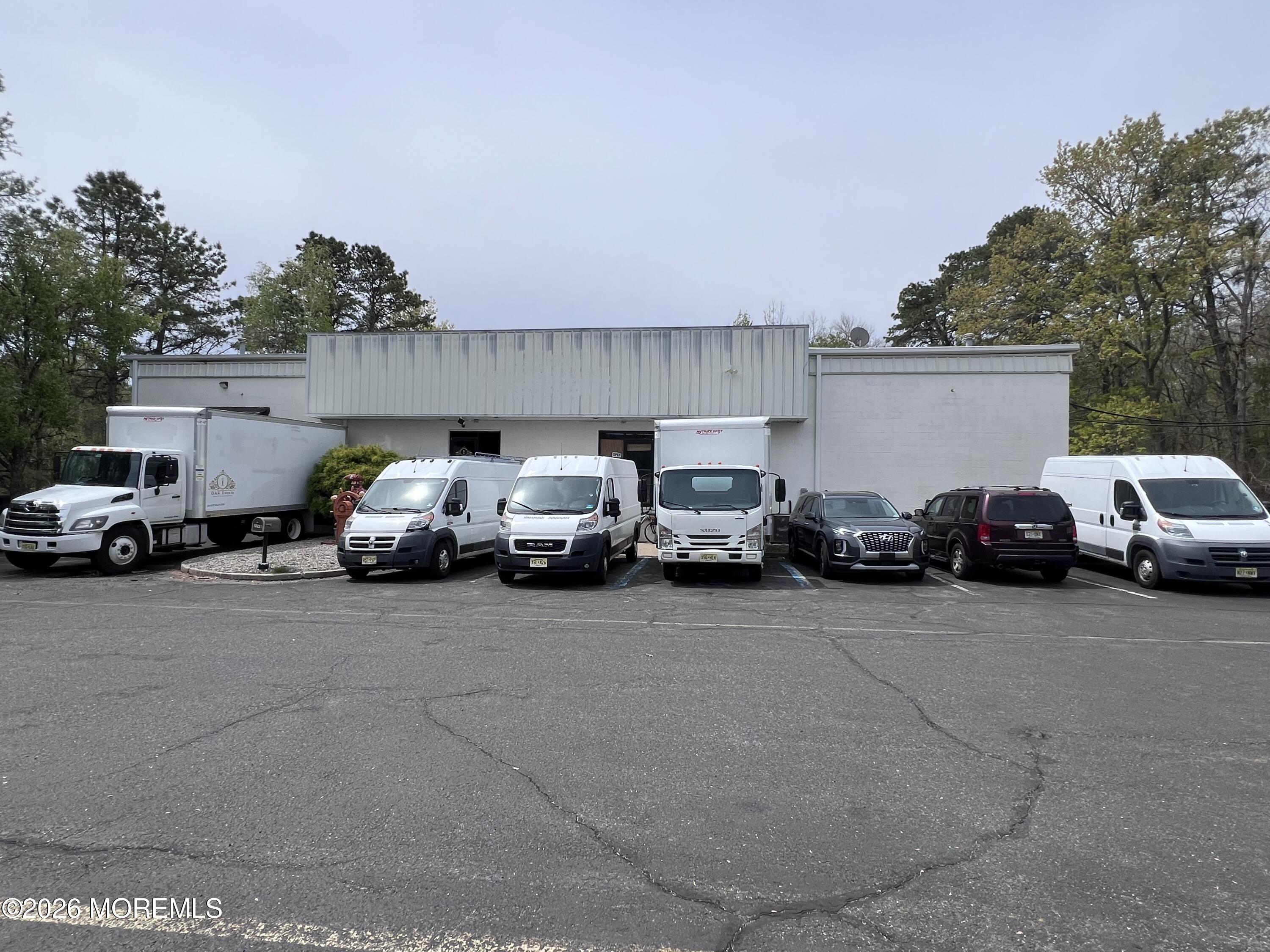 2248 Us 9 Howell NJ 07731