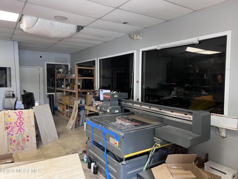2248 Us 9 Howell NJ 07731