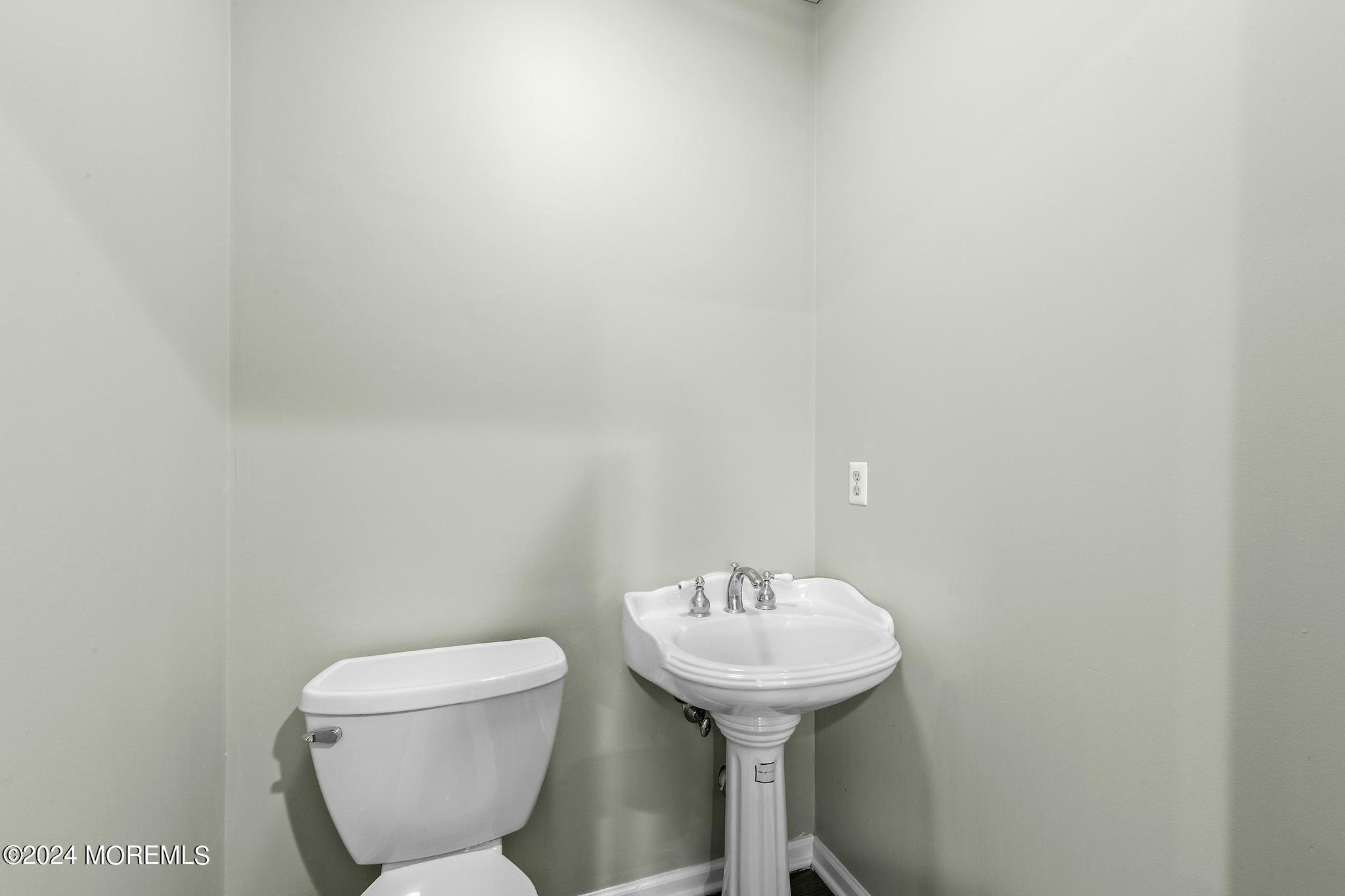 188 E Bergen Place Red Bank NJ 07701