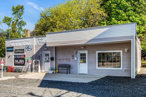 11 E Main Street Tuckerton NJ 08087