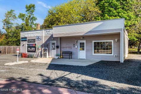 11 E Main Street Tuckerton NJ 08087