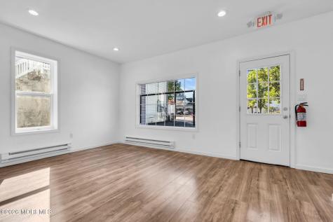 11 E Main Street Tuckerton NJ 08087