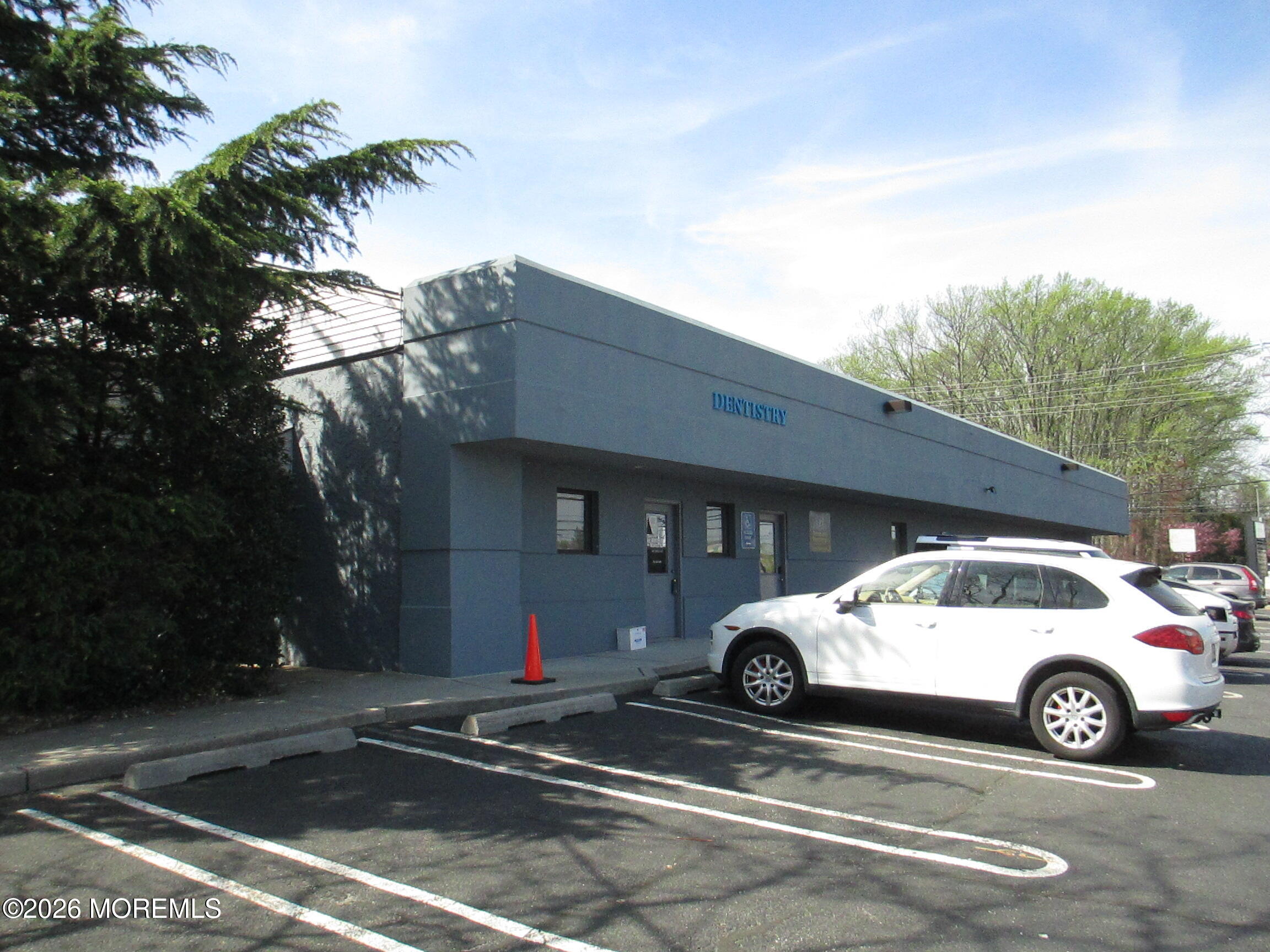 1915 State Route 35 Oakhurst NJ 07755