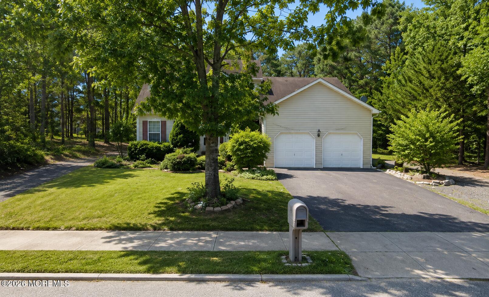 4 Belgian Hill Road Lakewood NJ 08701