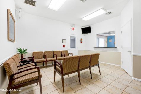 1163 Nj 37 Toms River NJ 08753