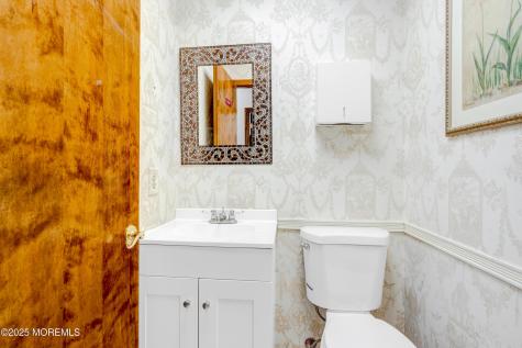 1163 Nj 37 Toms River NJ 08753