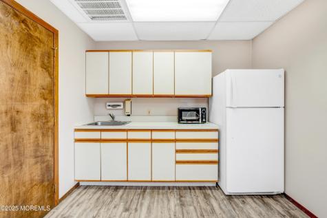 1163 Nj 37 Toms River NJ 08753