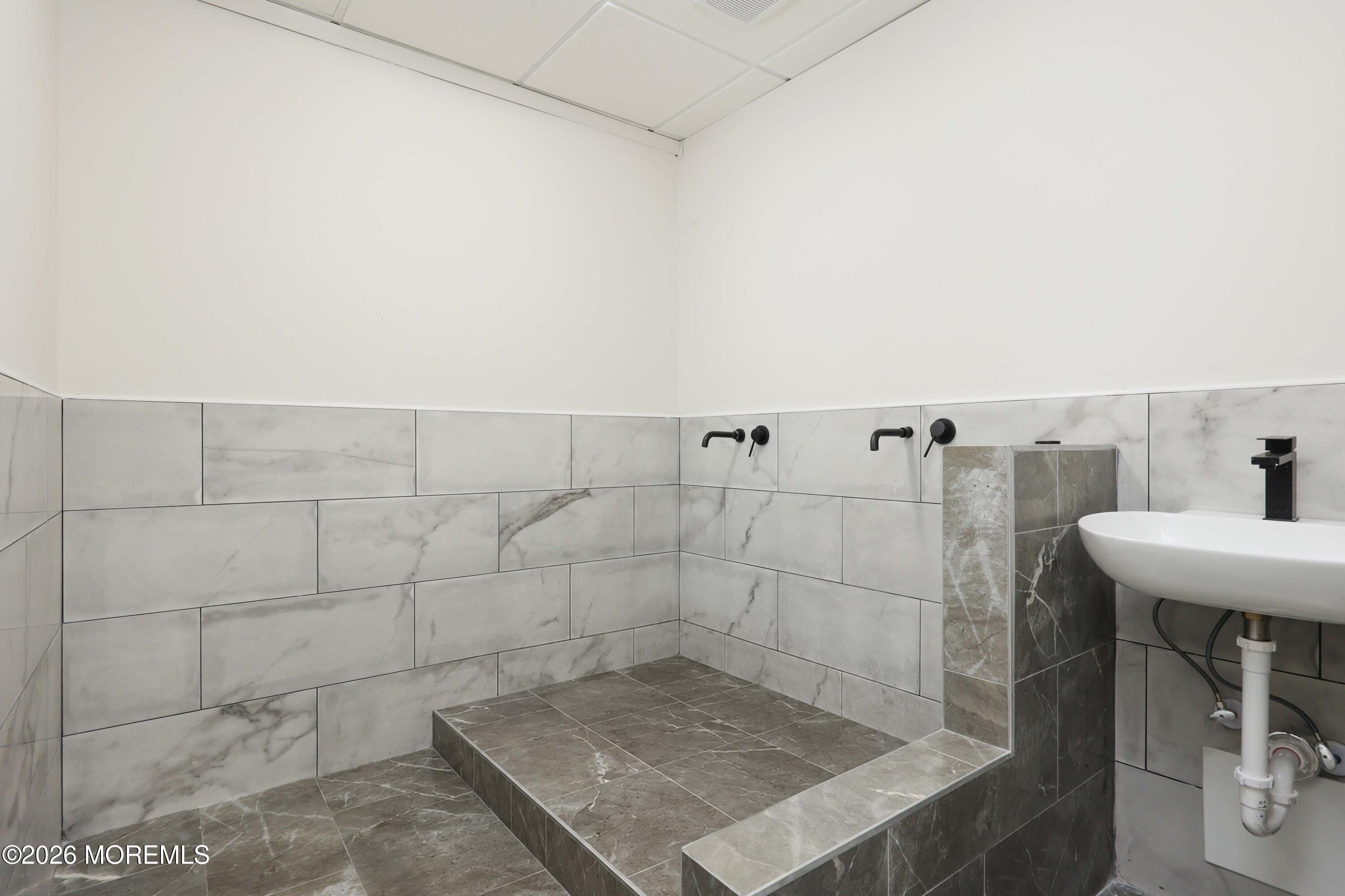 239 Avenel Street Avenel NJ 07001