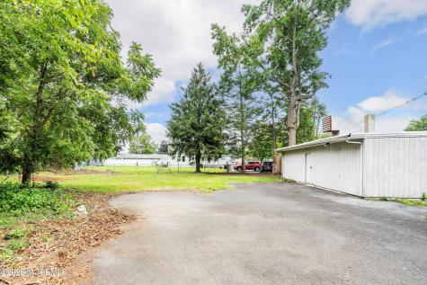 27 Boud Avenue Farmingdale NJ 07727