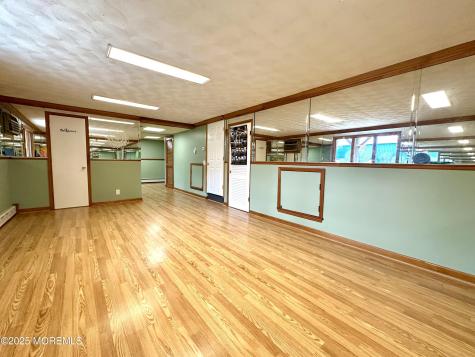 591 State Route 34 Matawan NJ 07747