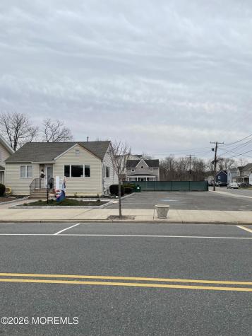 30 Union Avenue Lakehurst NJ 08733