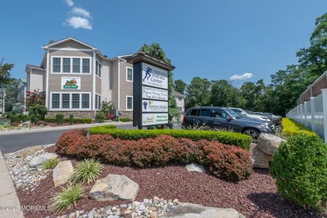 15-17 E Railroad Avenue Middlesex NJ 08846