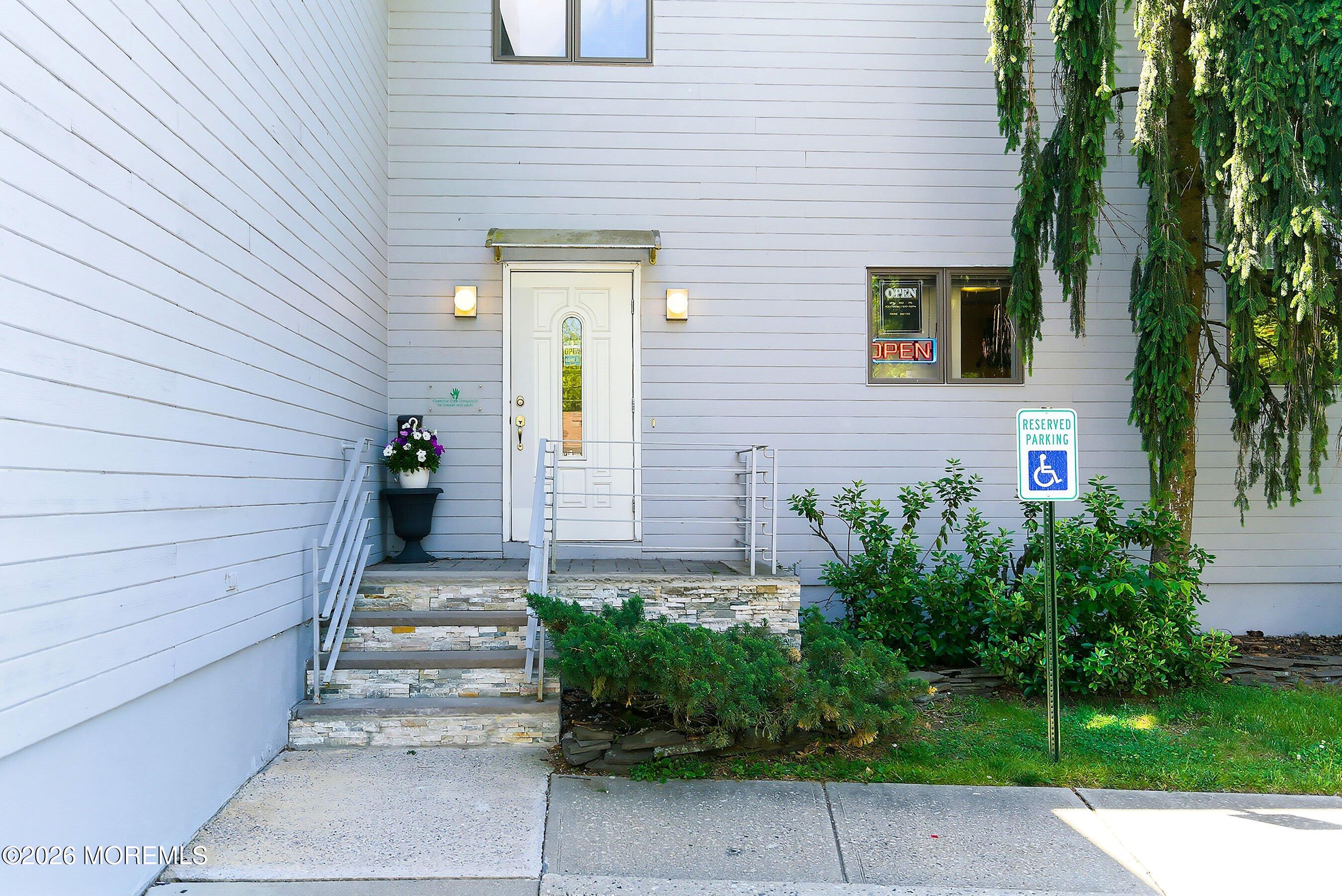 801 Hughes Drive Hamilton NJ 08609