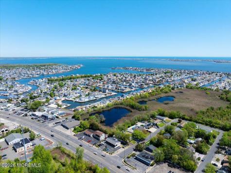 557 Fischer Boulevard Toms River NJ 08753