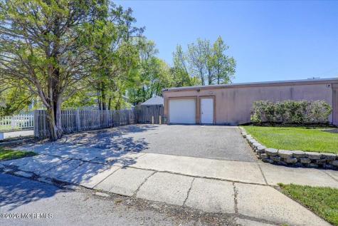 557 Fischer Boulevard Toms River NJ 08753
