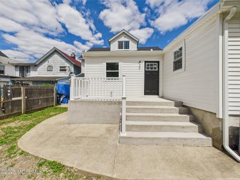 10 W Railroad Avenue Jamesburg NJ 08831