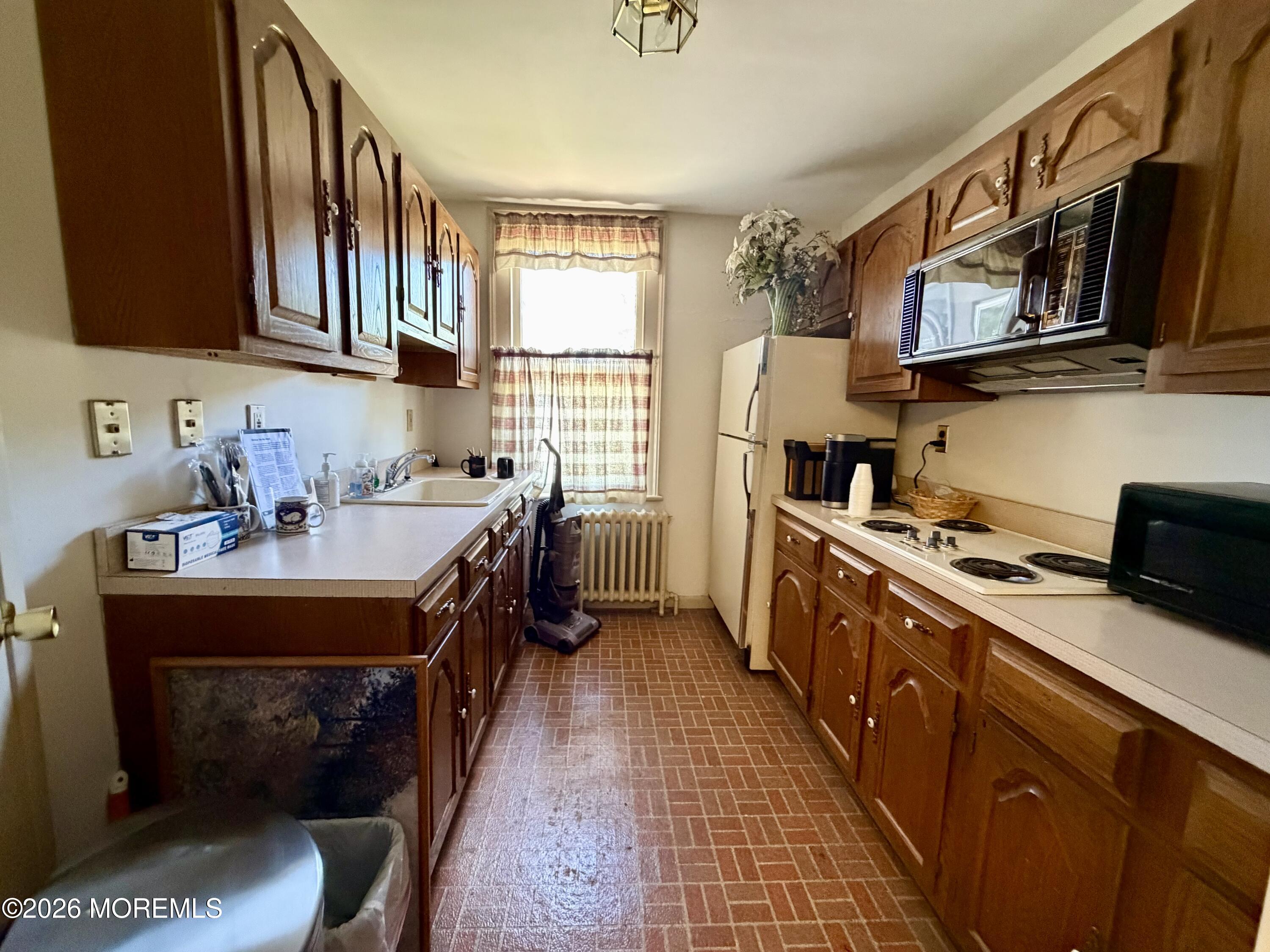 90 W Main Street Freehold NJ 07728