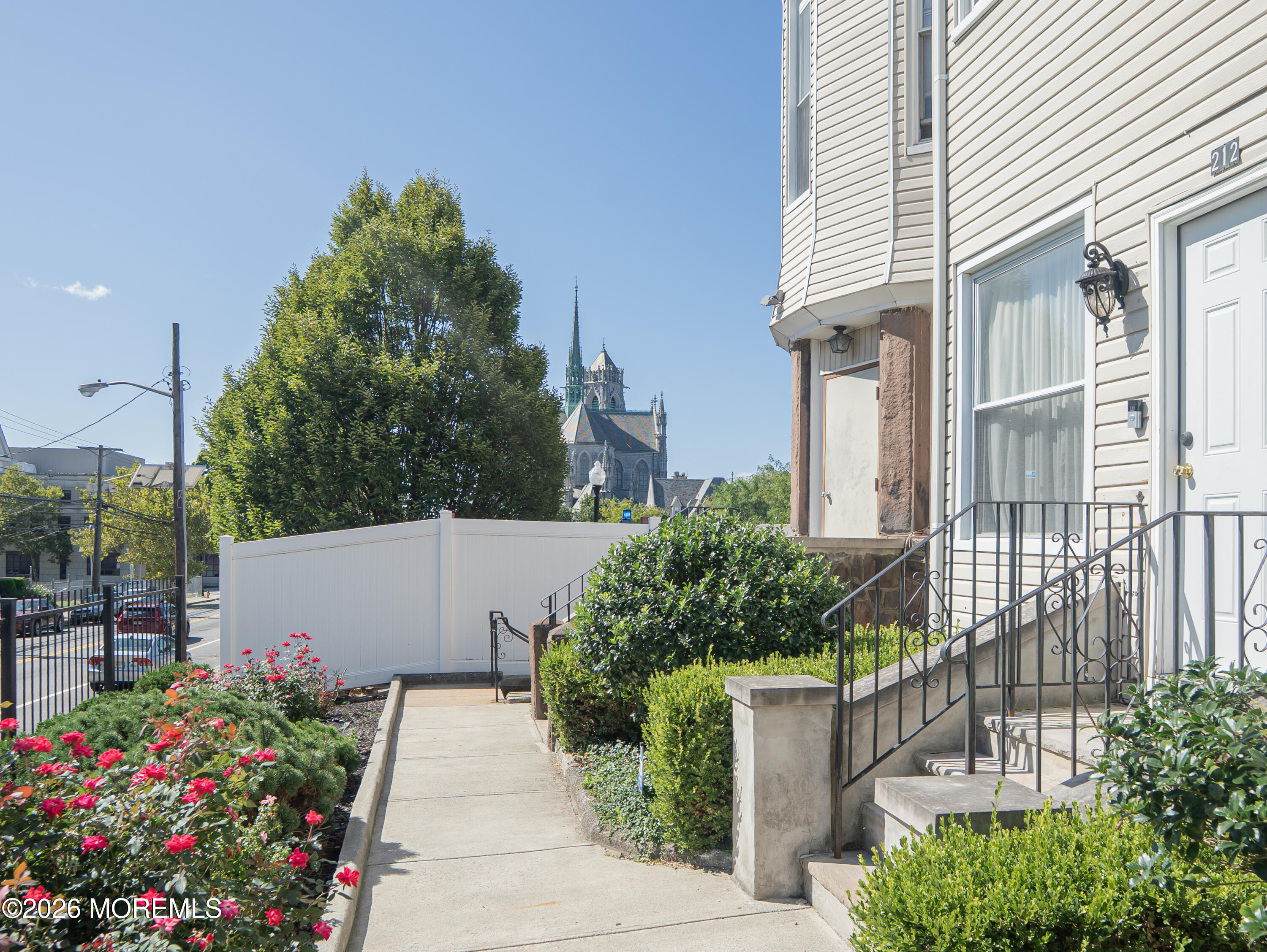 212-214 Clifton Avenue Newark NJ 07104