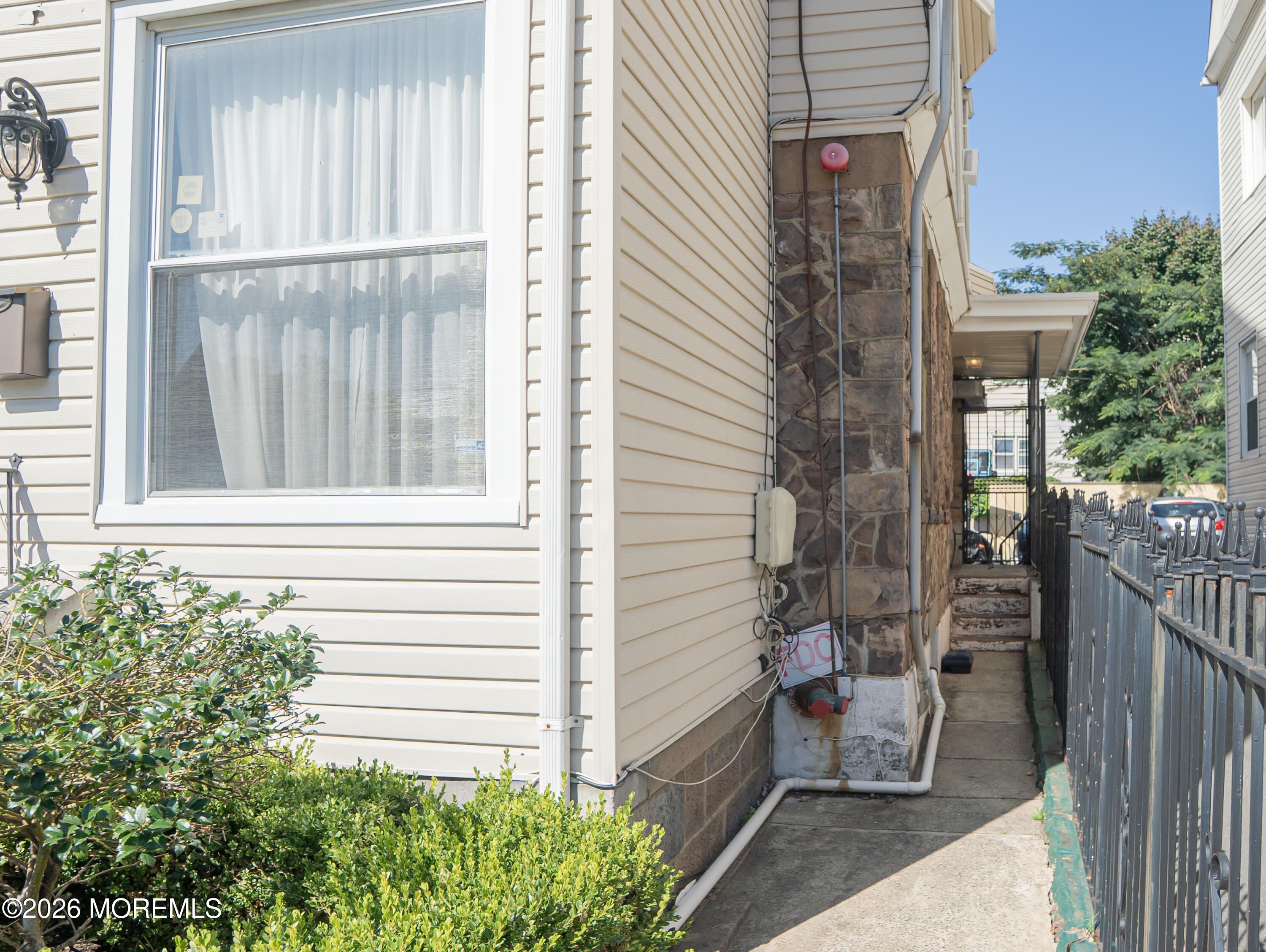 212-214 Clifton Avenue Newark NJ 07104