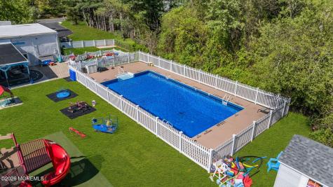 321 W Farms Road Farmingdale NJ 07727