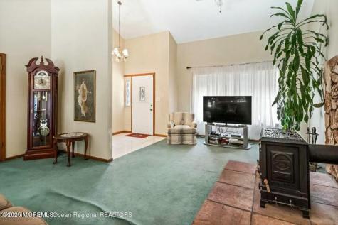 454 Hyson Road Jackson NJ 08527