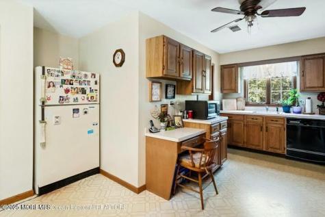 454 Hyson Road Jackson NJ 08527