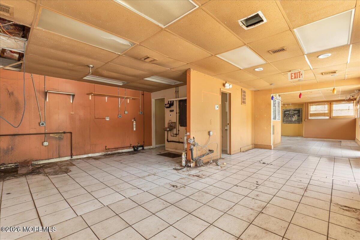 64 Thompson Avenue Leonardo NJ 07737