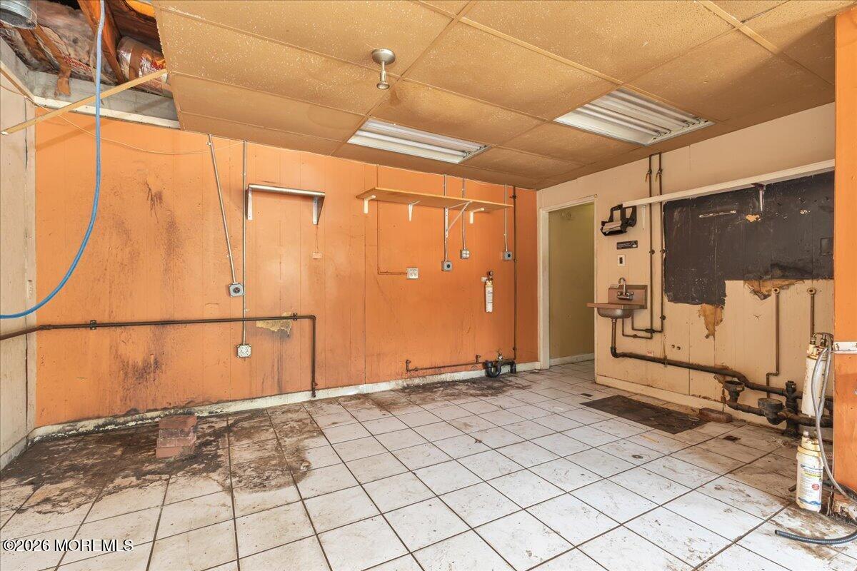 64 Thompson Avenue Leonardo NJ 07737