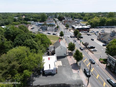 17 E Main Street Tuckerton NJ 08087