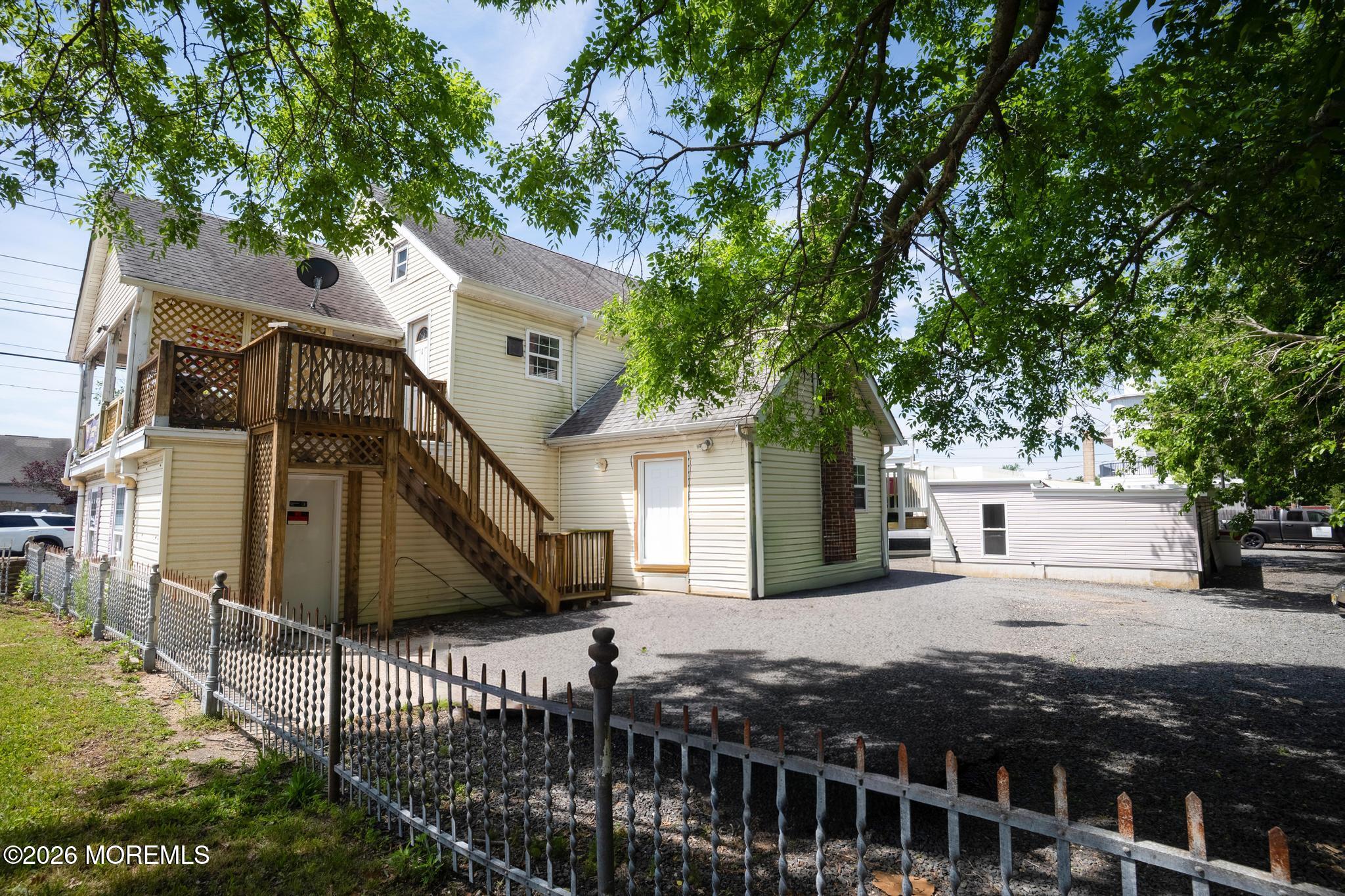 17 E Main Street Tuckerton NJ 08087