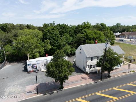 17 E Main Street Tuckerton NJ 08087