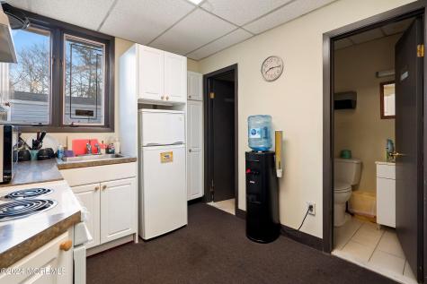 641 Beach Avenue Manahawkin NJ 08050