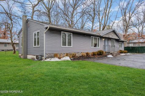 435 E County Line Road Lakewood NJ 08701