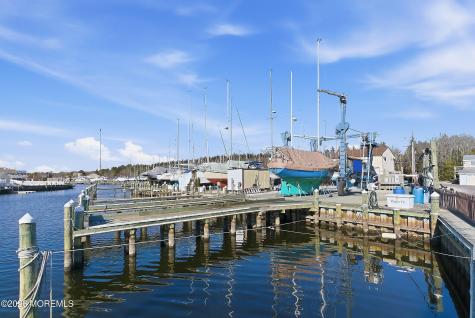 100 Harbor Inn Road Bayville NJ 08721