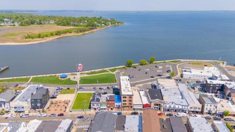 33 W Front Street Keyport NJ 07735
