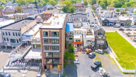 33 W Front Street Keyport NJ 07735