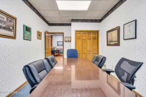 804 The Plaza Sea Girt NJ 08750
