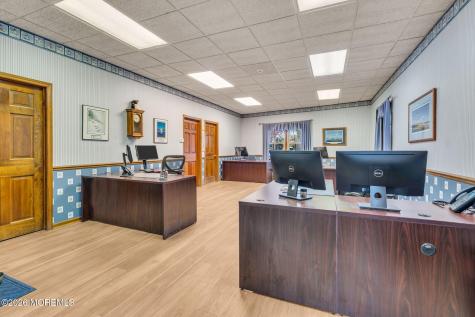 804 The Plaza Sea Girt NJ 08750