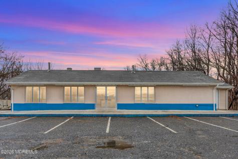 320 State Route 33 Manalapan NJ 07726