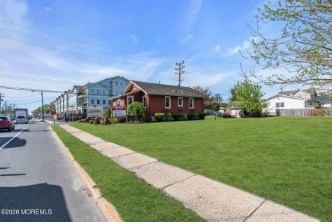 601/603 Route 35 Neptune Township NJ 07753