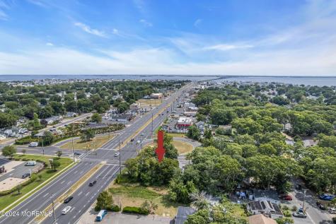 2 Garfield Avenue Toms River NJ 08753