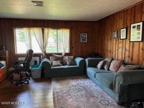 387 Main Street West Creek NJ 08092