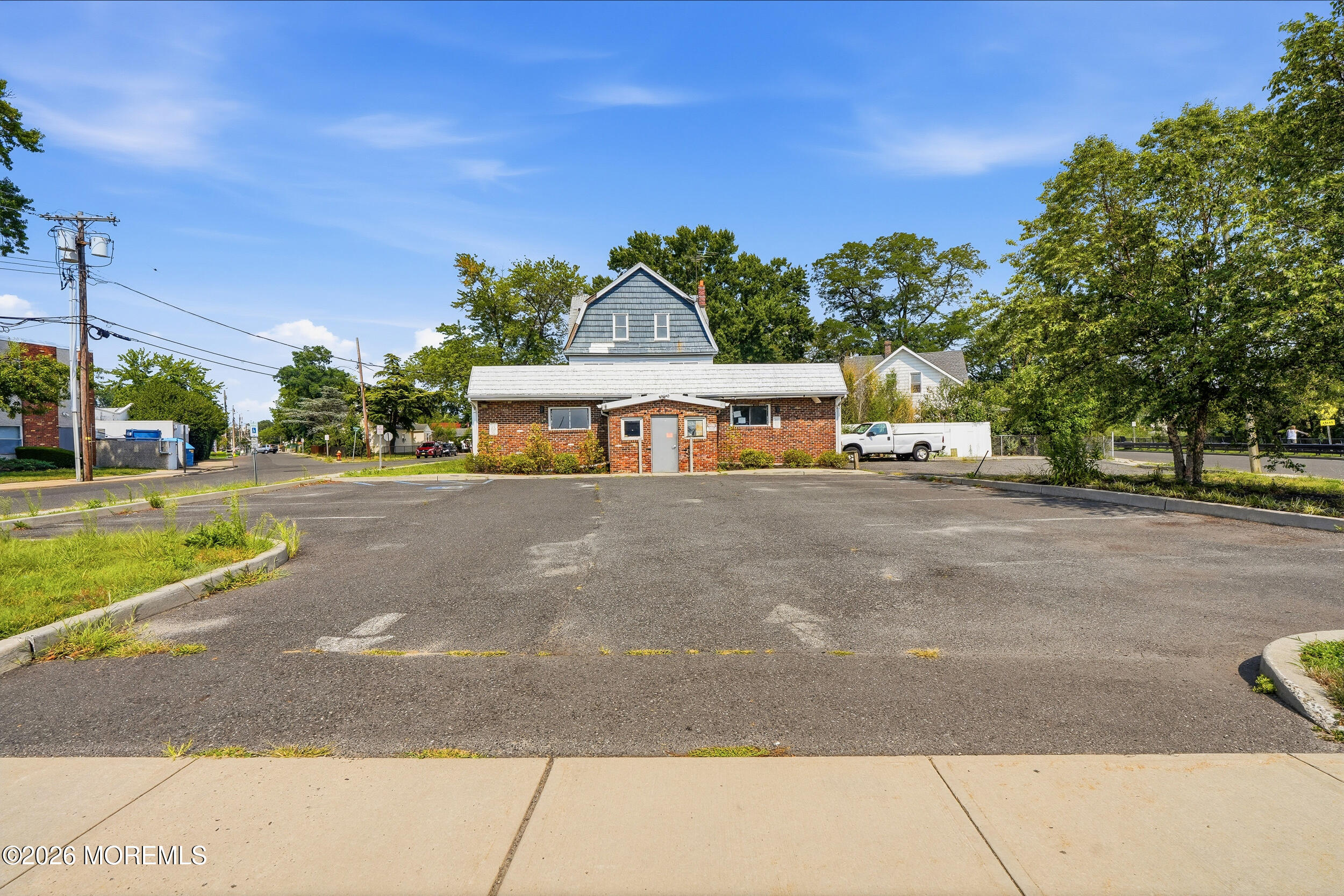 68 Maplewood Avenue Keansburg NJ 07734