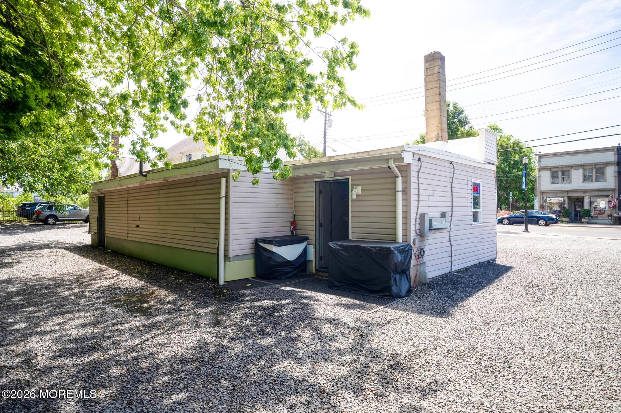 11 E Main Street Tuckerton NJ 08087