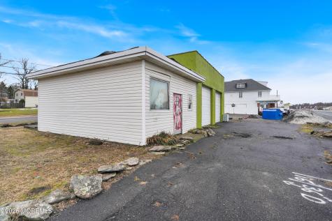 990 State Route 36 Atlantic Highlands NJ 07716