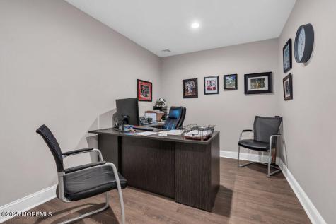 1029 Us 9 Howell NJ 07731