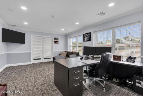 1029 Us 9 Howell NJ 07731