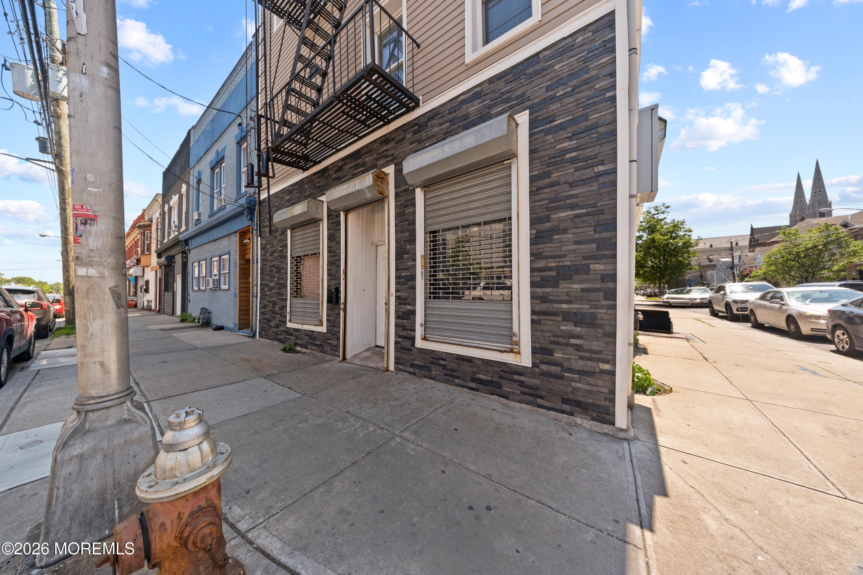 201 3rd Street Elizabeth NJ 07206