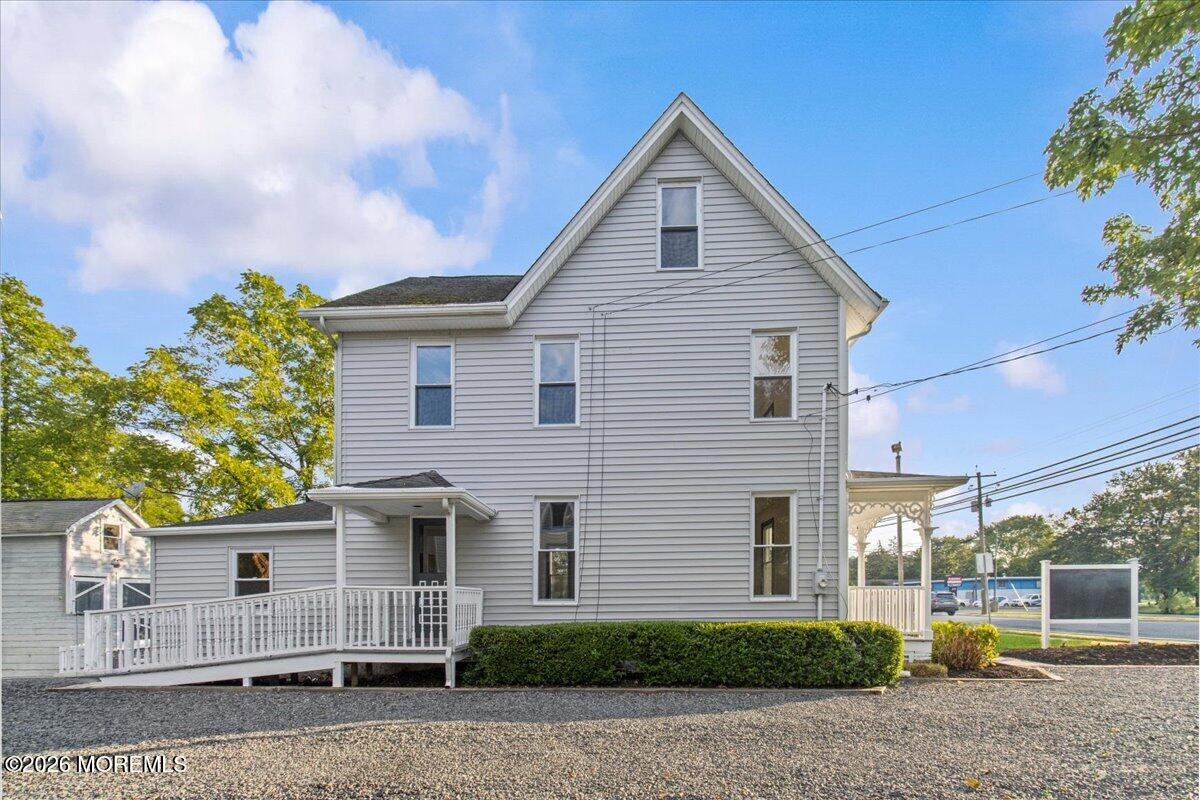 182 N Main Street Manahawkin NJ 08050